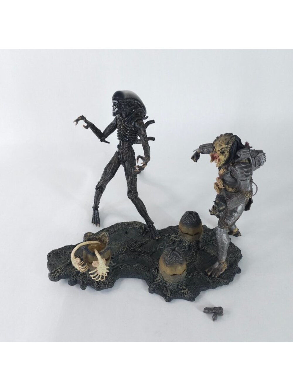 McFarlane Toys Movie Maniacs Series 5 Alien vs Predator Action Figures Complete